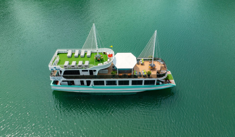 Amethyst Day Cruise