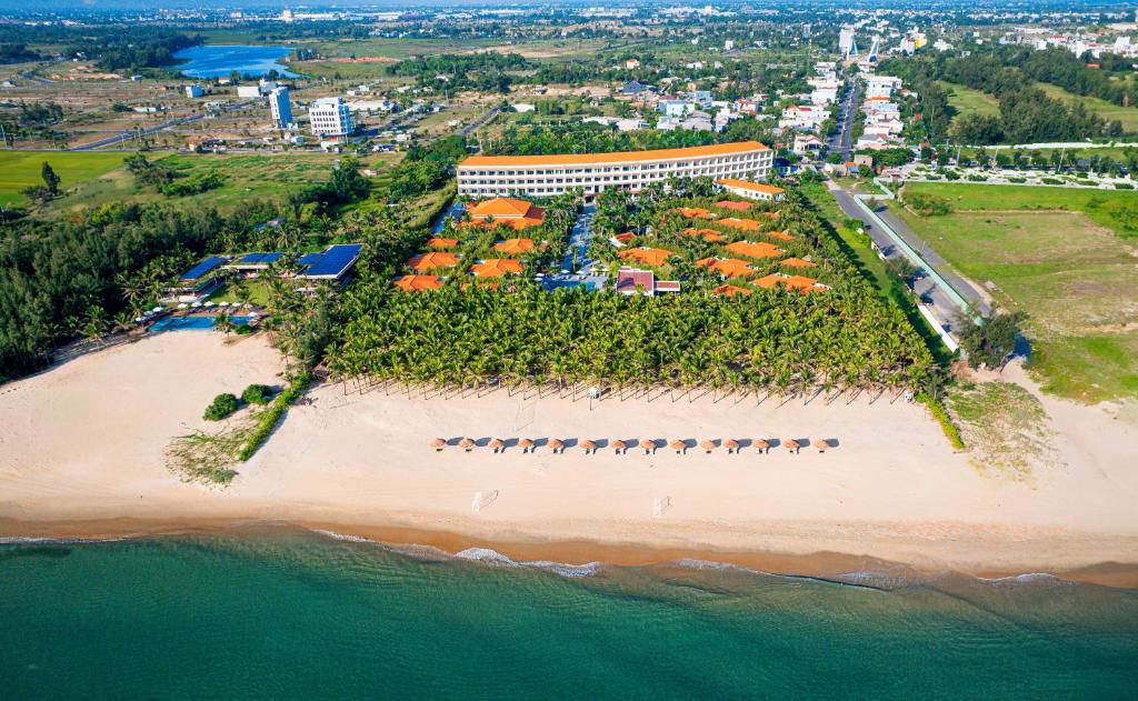 Tripadvisor Readers' Top 10 Hotels in Vietnam for 2025